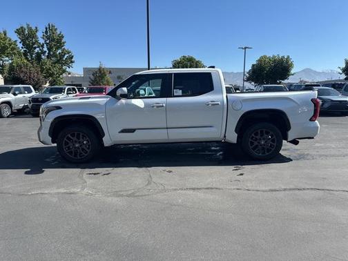 2026 Toyota Tundra Hybrid Platinum