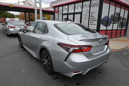 2023 Toyota Camry SE