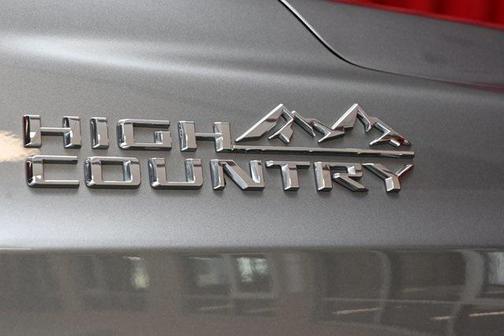 2022 Chevrolet Tahoe 4WD High Country