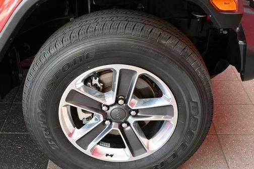 2023 Jeep Wrangler 4-Door Sahara 4x4