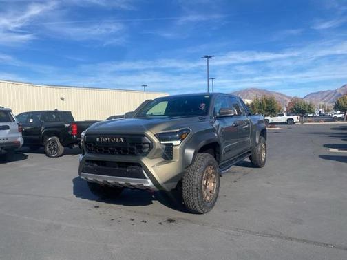 2025 Toyota Tacoma Hybrid Trailhunter