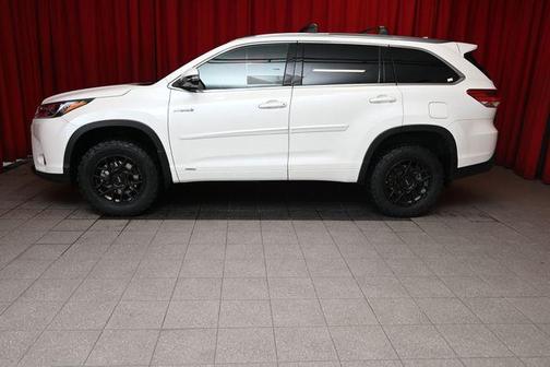 2019 Toyota Highlander Hybrid Platinum