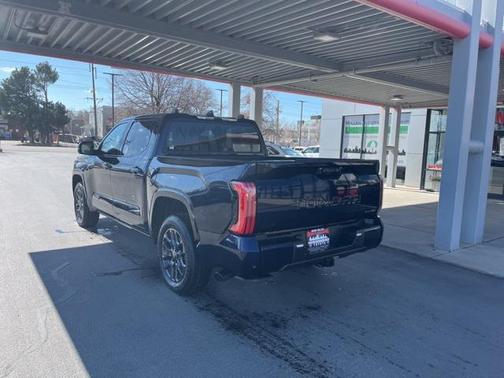 2025 Toyota Tundra Hybrid Platinum