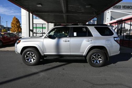2024 Toyota 4Runner TRD Off Road