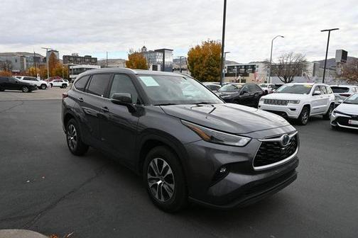 2023 Toyota Highlander Hybrid XLE