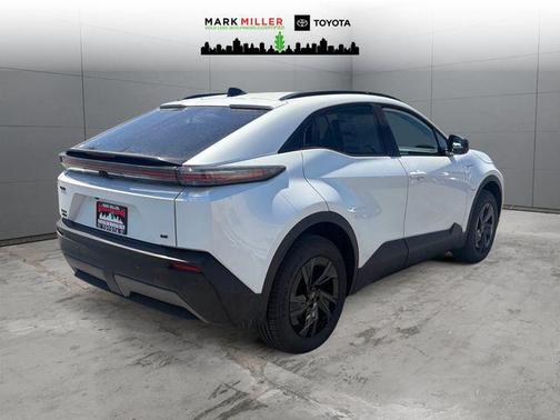 Pearl 2026 Toyota C-HR SE