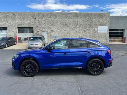 Blue Metallic 2024 Audi SQ5 3.0T Premium Plus