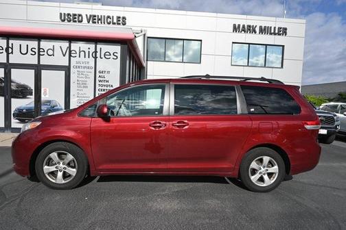 2011 Toyota Sienna LE
