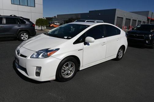 2010 Toyota Prius III