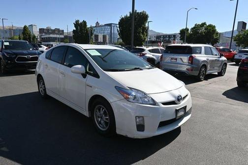 2010 Toyota Prius III