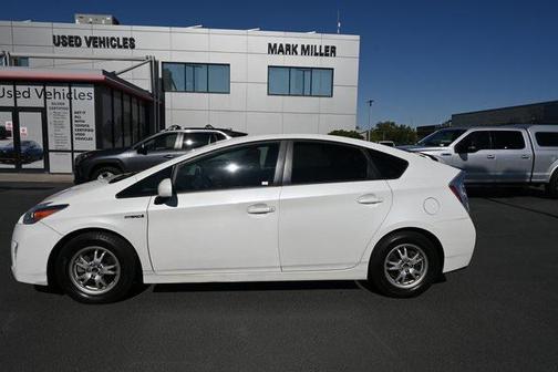 2010 Toyota Prius III