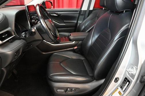 2021 Toyota Highlander Hybrid XLE