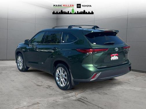 Cypress Green 2023 Toyota Highlander Limited
