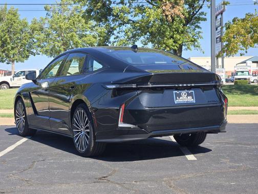 Caviar 2026 Lexus ES 350e Luxury