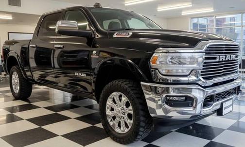 2022 RAM 2500 Laramie Crew Cab 4x4 6'4' Box