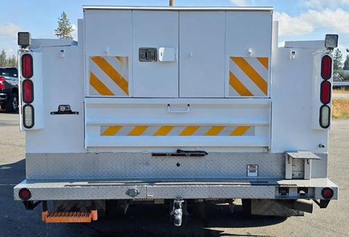 2011 Ford F-450 4X4 2dr Regular Cab 140.8 200.8 in. WB