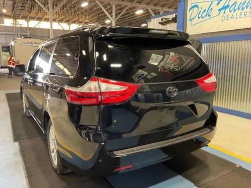 2016 Toyota Sienna XLE Premium
