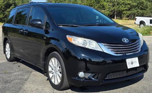 2016 Toyota Sienna XLE Premium