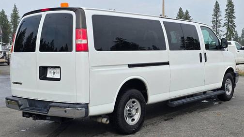 2017 Chevrolet Express 3500 LT
