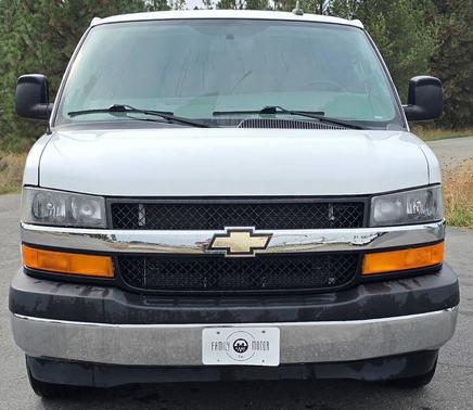 2017 Chevrolet Express 3500 LT