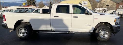 2022 RAM 2500 Tradesman Crew Cab 4x4 8' Box