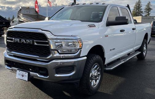 2022 RAM 2500 Tradesman Crew Cab 4x4 8' Box