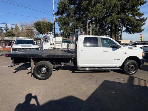 2021 RAM 3500 Big Horn Crew Cab 4x4 8' Box