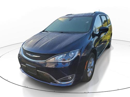 Jazz Blue Pearlcoat 2017 Chrysler Pacifica Touring-L