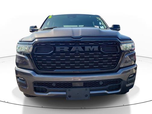 Granite Crystal Metallic Clearcoat 2025 RAM 1500 Big Horn/Lone Star