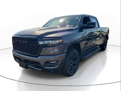 Granite Crystal Metallic Clearcoat 2025 RAM 1500 Big Horn/Lone Star