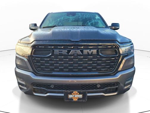 Granite Crystal Metallic Clearcoat 2025 RAM 1500 Big Horn/Lone Star