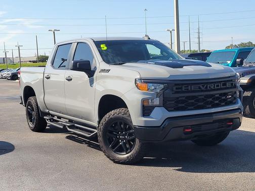 Slate Gray Metallic 2025 Chevrolet Silverado 1500 Custom Trail Boss