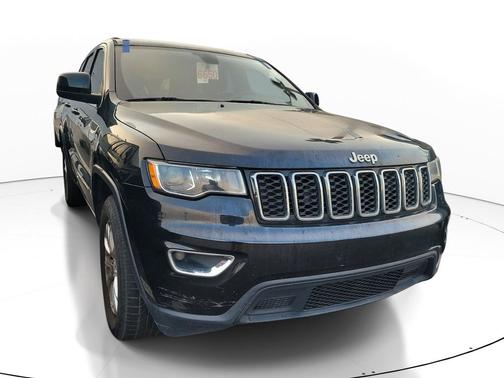 Diamond Black Crystal Pearlcoat 2021 Jeep Grand Cherokee Laredo