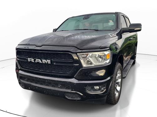 Diamond Black Crystal Pearlcoat 2022 RAM 1500 Big Horn/Lone Star