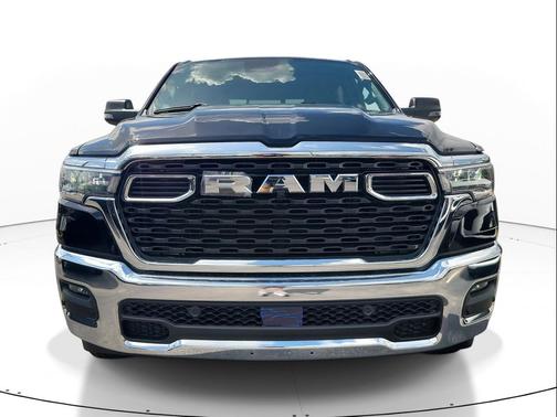 Diamond Black Crystal Pearlcoat 2026 RAM 1500 Big Horn/Lone Star