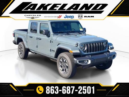 Anvil Clearcoat 2026 Jeep Gladiator Sahara 4x4