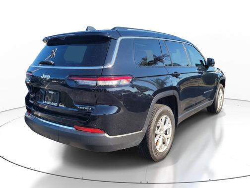 Diamond Black Crystal Pearlcoat 2023 Jeep Grand Cherokee L Limited