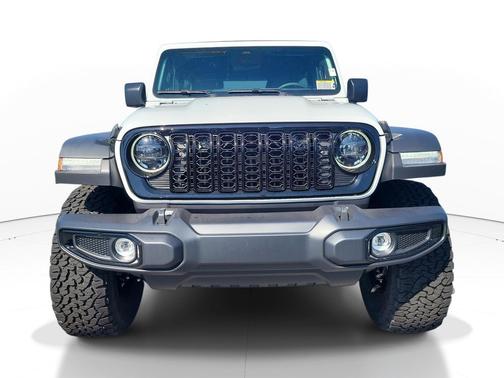 Bright White Clearcoat 2026 Jeep Wrangler Willys