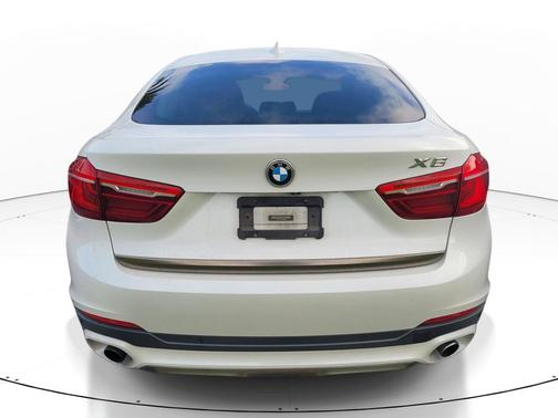 White Metallic 2016 BMW X6 xDrive35i