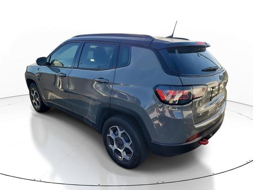 Sting-Gray Clearcoat 2022 Jeep Compass Trailhawk