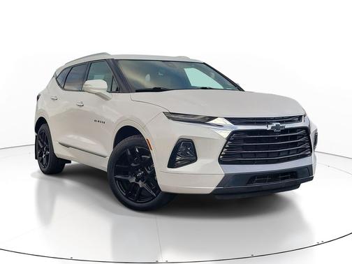 Iridescent Pearl Tricoat 2021 Chevrolet Blazer Premier