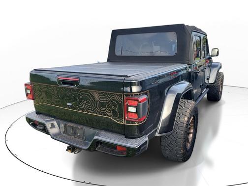 Black Clearcoat 2021 Jeep Gladiator Overland