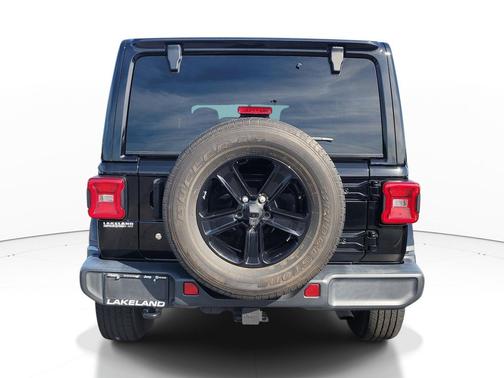 Black Clearcoat 2020 Jeep Wrangler Unlimited Sahara