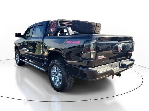 Diamond Black Crystal Pearlcoat 2019 RAM 1500 Big Horn