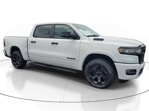 Bright White Clearcoat 2026 RAM 1500 Big Horn/Lone Star