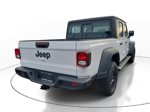 Bright White Clearcoat 2026 Jeep Gladiator Sport