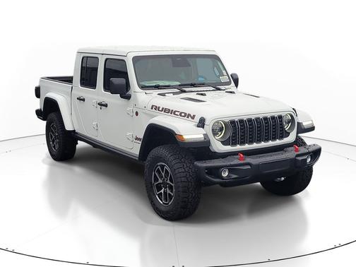 Bright White Clearcoat 2026 Jeep Gladiator Rubicon
