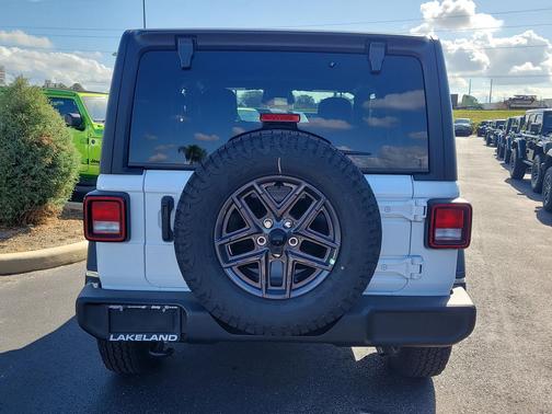 Bright White Clearcoat 2026 Jeep Wrangler Sport S