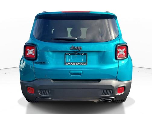 Bikini Metallic Clearcoat 2021 Jeep Renegade Latitude