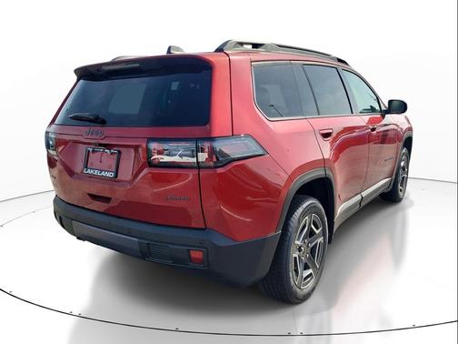 Red Hot Pearlcoat 2026 Jeep Cherokee Laredo 4x4